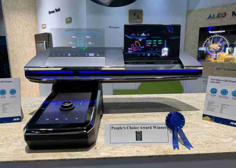 z6mg·人生就是博车用Micro LED Display HMI解决方案获”最佳车用显示奖”，，，，以用户为中心开发，，针对前座驾驶与乘客设计兼具娱乐与安全的高画质屏幕，，包含车舱前座的Micro LED透明屏幕及全球首款内建镜头的智慧Micro LED显示器